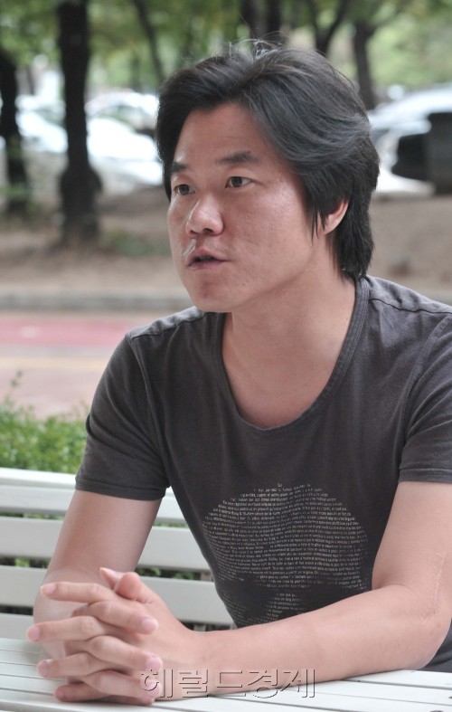 KBS 나영석PD.<br />정희조 기자/checho@heraldm.com 110712
KBS 나영석PD.
정희조 기자/checho@heraldm.com 110712