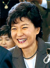 박근혜 한나라당 (국회의원) / 폭염 뚫고 대구에 간 박근혜, 왜…