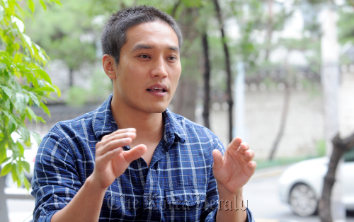 고산 인터뷰./ 안훈기자 rosedale@ 2011.07.12
Ko San in a recent interview with The Korea Herald in Seoul.
Ahn Hoon/The Korea Herald