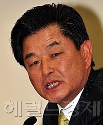 신학용, 민주당 국회의원/ 신학용 “서울市, 불법대부업체 봐주기로 감사원 주의처분”