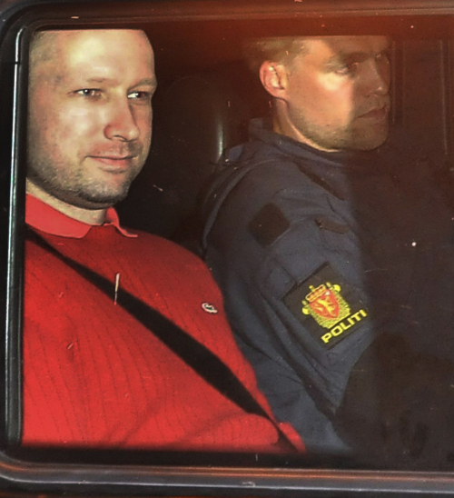 아네르스 베링 브레이비크(Anders Behring Breivik),노르웨이 테러범/Norway gunman should have killed himself instead: father