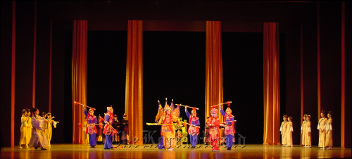 A scene from ballet “The Last Emperor” by Liaoning Ballet National Theater of Korea
A scene from ballet “The Last Emperor” by Liaoning Ballet National Theater of Korea