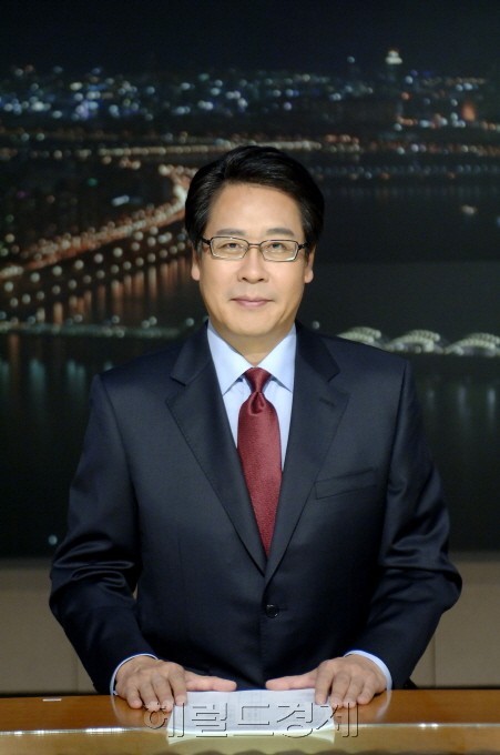 권재홍 방송기자,앵커MBC 선임기자)/ 권재홍 앵커 생방송 도중 병원行