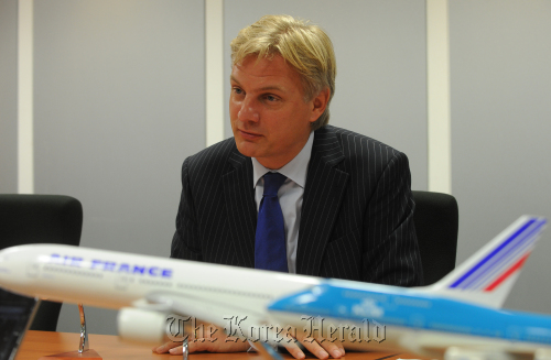 에어프랑스-KLM 본사부회장 <br />Erik Varwijk 인터뷰.<br />이상섭 기자 babtong@heraldm.com 2011.07.26
Erik Varwijk. The Korea Herald