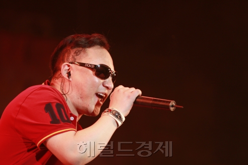 신해철, 가수(넥스트)/ 신해철-한상원, ‘탑밴드’ 새 코치로 합류