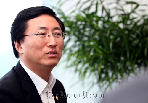 Minister of Knowledge Economy Choi Joong-kyung  Yonhap News
