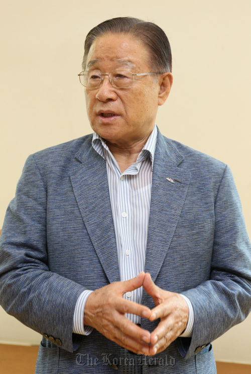 Chairman of the Taekwondo Promotion Foundation Lee Dai-soon. TPF\r\n2. Participants in the TPF youth program practice taekwondo in Muju on Tuesday. TPF\r\n3. An artist’s rendition the Taekwondo Park, to be completed in 2013 in Muju, North Jeolla Province. TPF\r\nChairman of the Taekwondo Promotion Foundation Lee Dai-soon. TPF\r\nChairman of the Taekwondo Promotion Foundation Lee Dai-soon. TPF