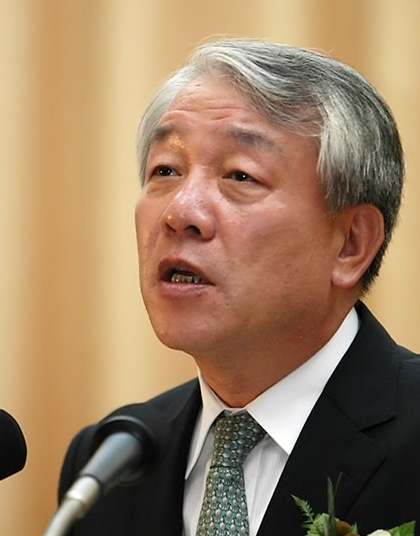 권재진, 정무직공무원,전 검사/권재진 아닌 ‘아들 청문회’…권 “檢의 정치적 중립성 반드시 지킬 것”