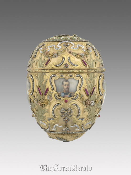 A Faberge 1903 Imperial Peter the Great Easter Egg which is part of an exhibit titled “Faberge Revealed” at the Virginia Museum of Fine Arts in Richmond, Virginia.  AP-Yonhap News