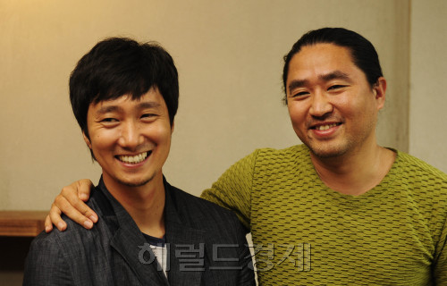 영화 '최종병기 활' 감독 김한민, 배우 박해일. 박해묵 기자/mook@heraldm.com\r\n영화 '최종병기 활' 감독 김한민, 배우 박해일. 박해묵 기자/mook@heraldm.com