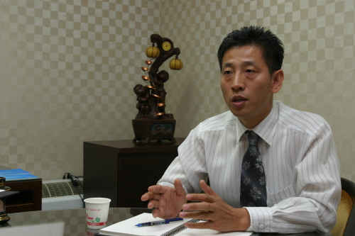 김종석, 우리투자증권 (차장)/ 딸기 아빠 김종석 우리투자증권 부장