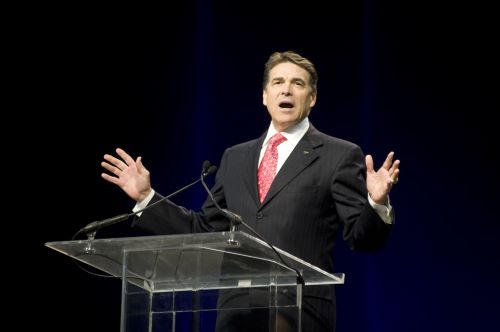 <YONHAP PHOTO-0231> HOUSTON, TX - AUGUST 6: Texas Governor Rick Perry speaks to an estimated 30,000 attendees at the non-denominational prayer and fasting event, "The Response," on August 6, 2011 in Houston, Texas. Thousands attended the event organized by Gov. Rick Perry in order to pray for God to help save "a nation in crisis" referring to America. Brandon Thibodeaux/Getty Images/AFP== FOR NEWSPAPERS, INTERNET, TELCOS & TELEVISION USE ONLY == /2011-08-07 06:58:02/ <저작권자 ⓒ 1980-2011 ㈜연합뉴스. 무단 전재 재배포 금지.>\r\nRick Perry  AFP-Yonhap News