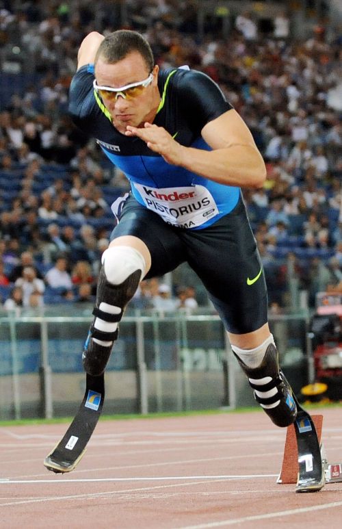 <YONHAP PHOTO-1774> (FILES) Photo taken on July 11, 2008 of South African Oscar Pistorius competing in the men's 400m at the Athletics IAAF Golden Gala in Rome's Olympic Stadium. A dream came true for double-amputee Oscar Pistorius on August 8, 2011 when he was named in the South African team for the world championships this month. The 'Blade Runner' was selected for the 400 metres and is part of the 4x400 metres relay squad for the biennial competition to be staged between August 27 and September 4 in South Korean city Daegu. AFP PHOTO/ Tiziana Fabi /2011-08-08 21:59:22/ <저작권자 ⓒ 1980-2011 ㈜연합뉴스. 무단 전재 재배포 금지.>\r\nSouth Africa’s Oscar Pistorius  \r\n AFP-Yonhap News