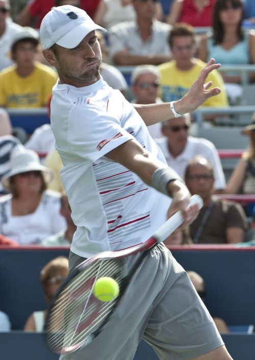 <YONHAP PHOTO-0200> Mardy Fish of the US returns the ball during his semi final match against Janko Tipsarevic of Serbia, at the Rogers Cup on August 13, 2011 in Montreal, Canada. Fish won 6-3, 6-4. AFP PHOTO / ROGERIO BARBOSA /2011-08-14 07:18:04/ <저작권자 ⓒ 1980-2011 ㈜연합뉴스. 무단 전재 재배포 금지.>\r\nMardy Fish of the U.S. returns the ball during his semifinal match against Janko Tipsarevic of Serbia, at the Rogers Cup in Montreal on Saturday.  AFP-Yonhap News\r\nMardy Fish of the U.S. returns the ball during his semifinal match against Janko Tipsarevic of Serbia, at the Rogers Cup in Montreal on Saturday.  AFP-Yonhap News