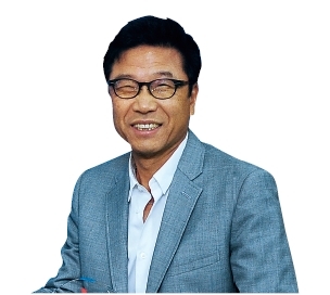 이수만, 연예기획자,가수(SM엔터테인먼트)/ 남다른 기획력 중무장…글로벌 K팝 열풍 선도