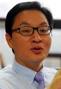 정두언, 한나라당 국회의원/고객만족 외친 정두언, 첫 고객 홍준표 만족시킬까