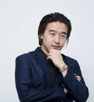 이제석 이제석광고연구소 (대표) /파출소에 네온사인 간판이?…‘광고천재’ 이제석, 경찰 홍보 나서다