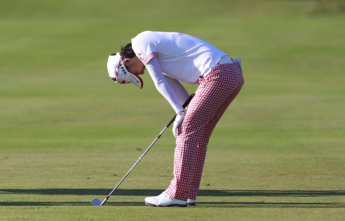 <YONHAP PHOTO-0704> Na Yeon Choi, of of South Korea, reacts after hitting the ball into the water on the 18th hole during a playoff with Suzann Pettersen, of Norway, in the final round of the LPGA Safeway Classic golf tournament Sunday, Aug. 21, 2011, in North Plains, Ore. (AP Photo/Rick Bowmer)/2011-08-22 11:33:10/ <저작권자 ⓒ 1980-2011 ㈜연합뉴스. 무단 전재 재배포 금지.>
