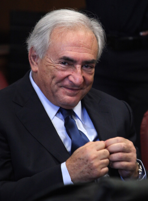 도미니크 스트로스칸(Dominique Strauss Kahn),전 정치인(프랑스)/Prosecutors seek to dismiss Strauss-Kahn charges
