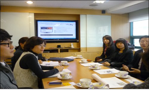 문화체육관광부 해외문화홍보원(원장 서강수)은 중국 정부 포털 사이트 중국망과 3대 검색 포털의 하나인 소후(SOHU) 등 주요 포털 관계자 7개사 8명을 초청, 30일까지 한국의 뉴미디어 산업과 한류 현장을 체험하는 시간을 갖는다.