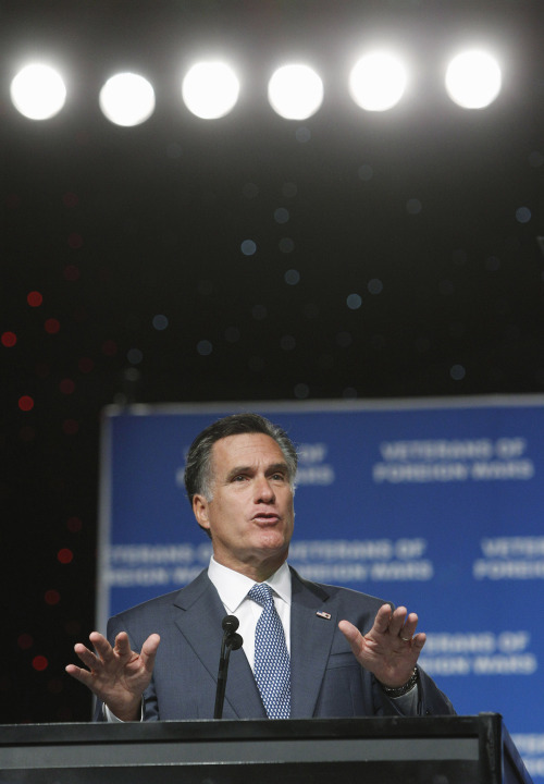 <YONHAP PHOTO-0522> Republican presidential candidate, former Massachusetts Gov. Mitt Romney addresses the Veterans of Foreign Wars 112th National Conference, Tuesday, Aug. 30, 2011, in San Antonio. (AP Photo/Eric Gay)/2011-08-31 05:56:10/ <저작권자 ⓒ 1980-2011 ㈜연합뉴스. 무단 전재 재배포 금지.>\r\nRepublican presidential candidates  Mitt Romney. AP-Yonhap News