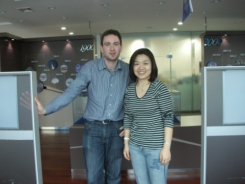 Economist correspondent Daniel Tudor poses with Korea’s first astronaut, Lee So-yeon, after interviewing her for his\r\nbook “Korea: The Impossible Country.” (Daniel Tudor)