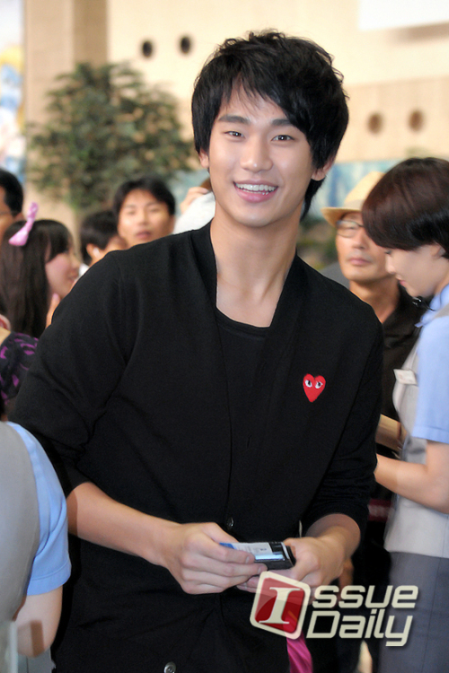 SJW_4483 / <포토뉴스> 김수현, 햇살보다 더 따스한 미소~