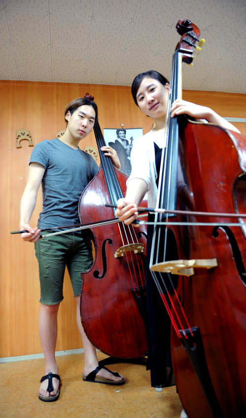 0905(HB)성민재와 성미경2 / 문화면 톱/성민제 미경