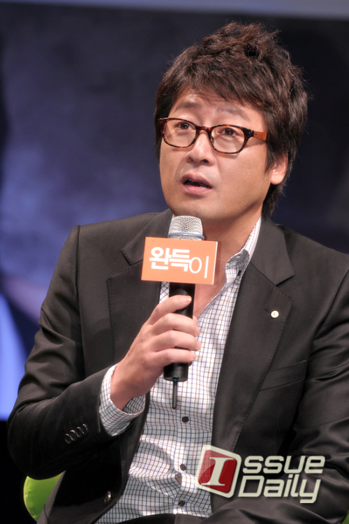 김윤석 영화배우, 탤런트 / SJW_7276 / <포토뉴스> 영화 ‘완득이’ 소개하는 김윤석