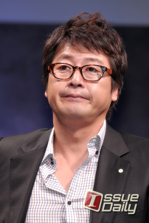 김윤석 영화배우, 탤런트