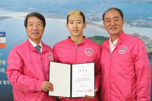 재범 (박재범