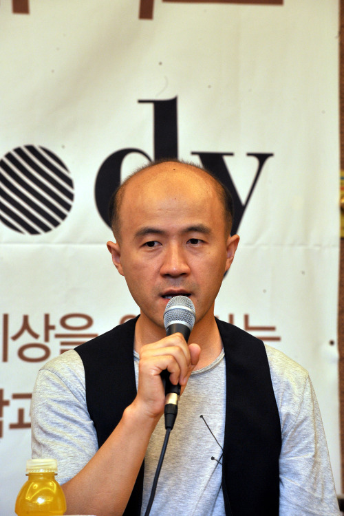 곽윤찬 나사렛대학교 (교수), 버클리음악대학 재즈 피아노 연주 및 작곡 / (피플) 찬송가를 재즈로 편곡한 피아니스트 곽윤찬 -copy(o)1
