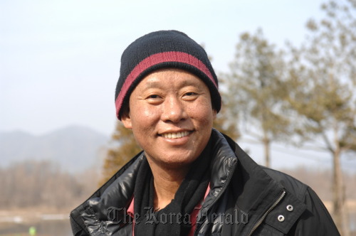 The late Catholic priest Lee Tae-seok. KBS