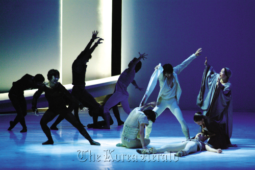 A scene from Korea National Ballet’s “Romeo and Juliet.”   KNB