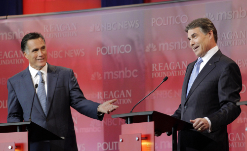 <YONHAP PHOTO-0834> Republican presidential candidates former Massachusetts Gov. Mitt Romney, left, and Texas Gov. Rick Perry answer a question during a Republican presidential candidate debate at the Reagan Library Wednesday, Sept. 7, 2011, in Simi Valley, Calif. (AP Photo/Jae C. Hong)/2011-09-08 09:50:50/ <저작권자 ⓒ 1980-2011 ㈜연합뉴스. 무단 전재 재배포 금지.>\r\nTexas Gov. Rick Perry (right) and Mitt Romney talk during a Republican  debate in California on Wednesday. AP-Yonhap News\r\nTexas Gov. Rick Perry (right) and Mitt Romney talk during a Republican  debate in California on Wednesday. AP-Yonhap News