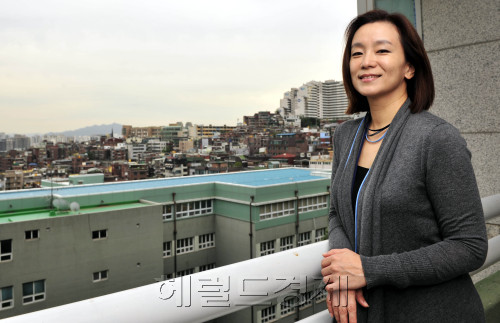 김희재 작가<br />김명섭 기자 msiron@\r\n김희재 작가\n김명섭 기자 msiron@
