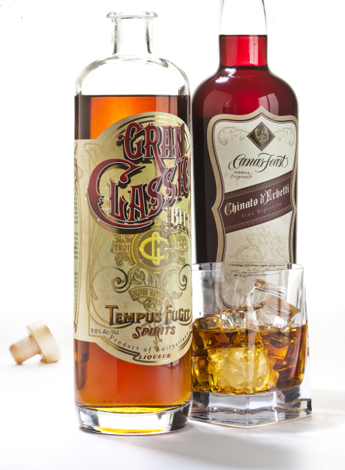 Bitter liqueurs, including\r\nChinato d’Erbetti from Canas\r\nFeast and Gran Classico\r\nfrom Tempus Fugit, can be\r\nserved over ice and soda or\r\nin a cocktail.\r\n(Bill Hogan/Chicago Tribune/MCT)