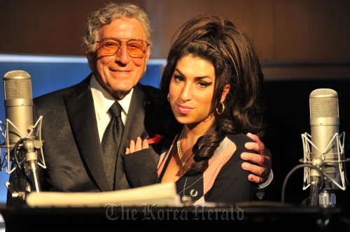 Tony Bennett with late singer Amy Winehouse for a recording of his album. Sony Music Entertainment Korea