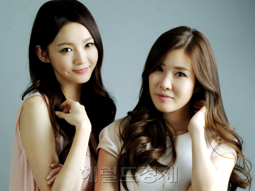 다비치 본사방문. 박현구 기자phko@heraldm.com 2011.09.20\r\n다비치 본사방문. 박현구 기자phko@heraldm.com 2011.09.20