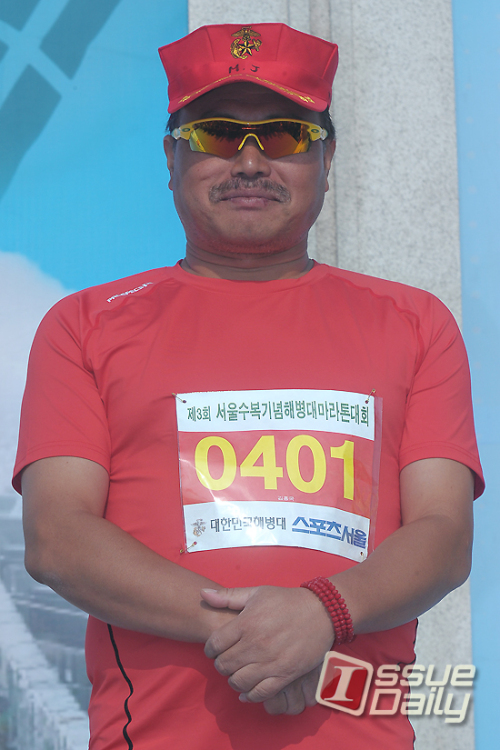 김흥국 가수 / SJW_8101 / <포토뉴스> ‘해병대마라톤’ 참석한 가수 김흥국
