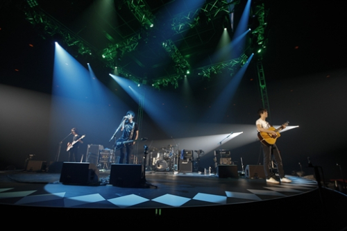 씨엔블루 (CNBLUE) 가수 / _USA0442 / (표출금지/26일 오전 8시 엠바고)씨엔블루, 日 인디즈 마지막 콘서트 성황 ‘이제는 메이저다!’