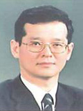 변창률 전 교육공무원 / 사학연금공단 이사장에 변창률 전 교과부 대학지원실장