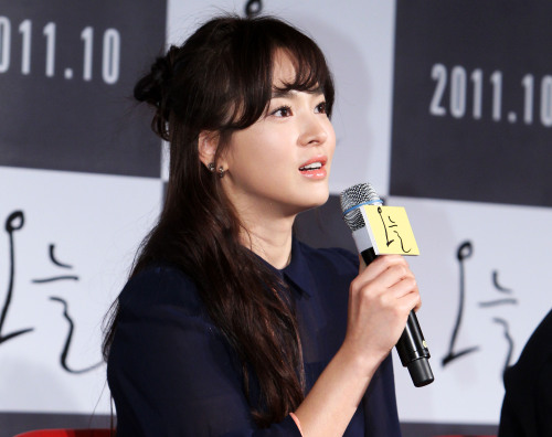 송혜교 탤런트, 영화배우 / [Photo News] "A Reason to Live,"