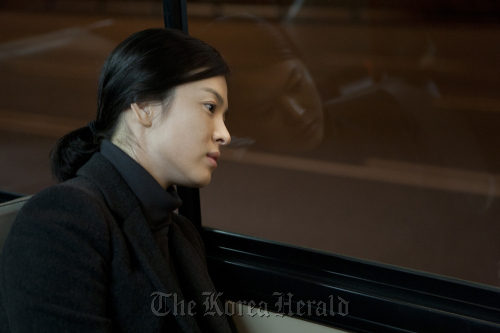 Song Hye-gyo stars in Lee Jeong-hyang’s upcoming film, “A Reason to Live.”  Lotte Entertainment
