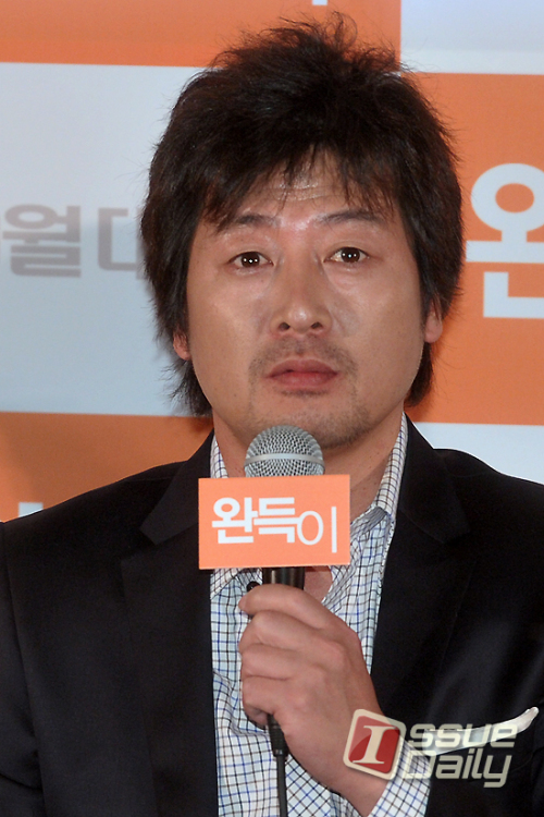 김윤석 영화배우, 탤런트 / SJW_9743 / <포토뉴스> 김윤석 “‘완득이’는 제 멜로영화의 예고편”
