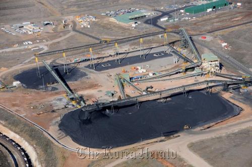 An aerial view of Narrabri mining field, 600 kilometers northwest of Sydney.   Daewoo International