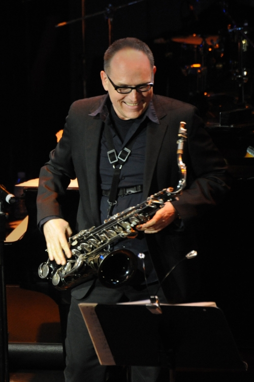 Color, medium.\r\nHarth performs for Choi Sun-bae’s “A Trumpet in the Night Sky” show at Jazz Park, Seoul, May 2011. Kim Nyung-man