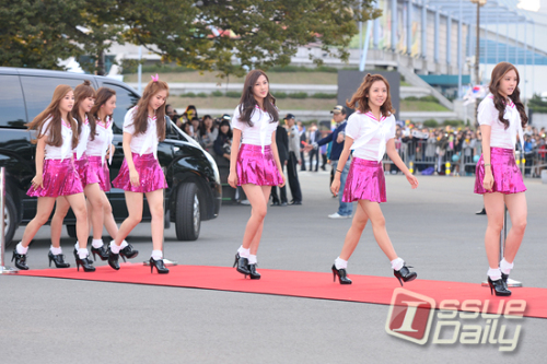 에이핑크 (A pink) 가수 / SJW_4232 / <포토뉴스> 에이핑크, 멀리서부터 펼쳐지는 ‘핑크빛 물결’