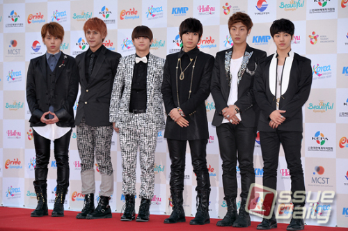 비스트 (BEAST) 가수 / SJW_4313 / <포토뉴스> 비스트 “저희와 즐길 준비 됐나요?”