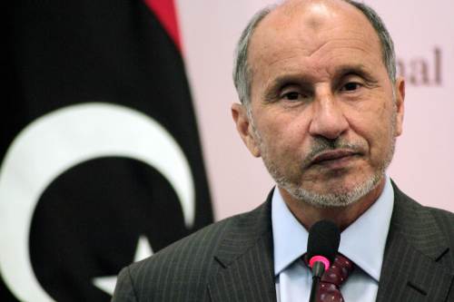 <YONHAP PHOTO-0468> National Transitional Council (NTC) chief Mustafa Abdel Jalil holds a press conference in the eastern Libyan city of Benghazi on October 1, 2011 during which he said civilians were being given a chance to leave Sirte within a two-day window to flee the battle for Moamer Kadhafi's hometown. AFP PHOTO/ABDULLAH DOMA /2011-10-02 06:44:51/ <저작권자 ⓒ 1980-2011 ㈜연합뉴스. 무단 전재 재배포 금지.>\r\nNational Transitional Council chief Mustafa Abdul-Jalil holds a press conference in Benghazi on Saturday. AFP-Yonhap News\r\nNational Transitional Council chief Mustafa Abdul-Jalil holds a press conference in Benghazi on Saturday. AFP-Yonhap News